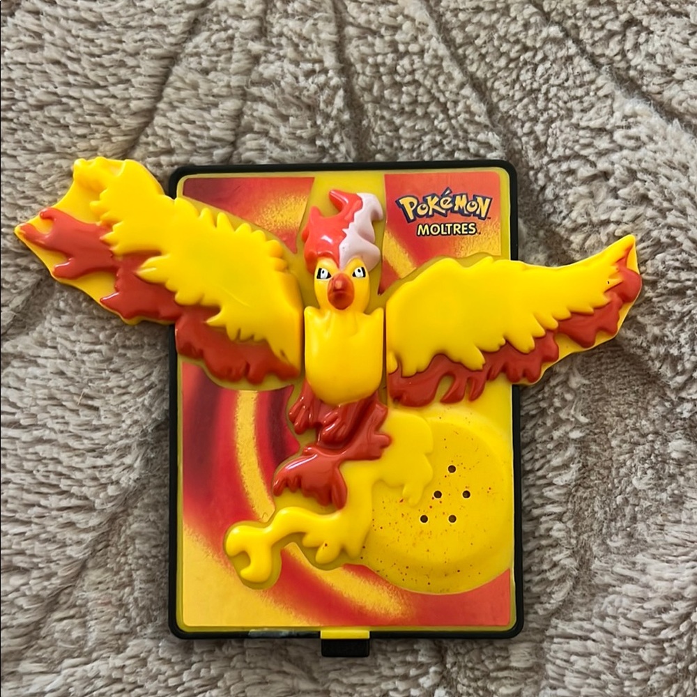 Pokemon the Movie  Moltres Toy 2000 Burger King power card